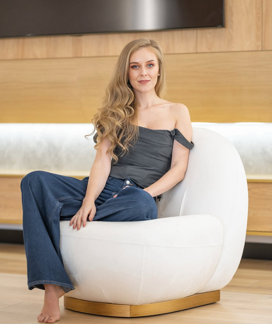 Cristina Postu